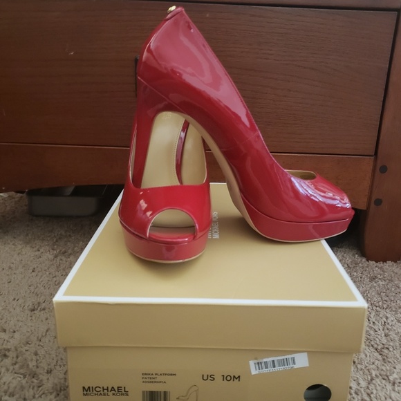 Michael Kors Erika platform pumps - Picture 5 of 5